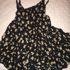 Brandy Melville sun dress with daisy print